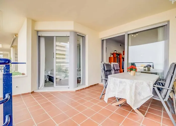 132 - Charming With Sea Views, Fuengirola! Apartment *