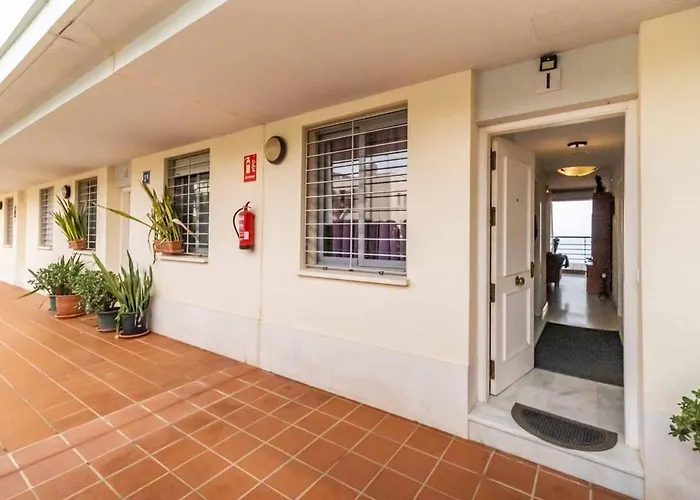 132 - Charming With Sea Views, Fuengirola! Apartment *