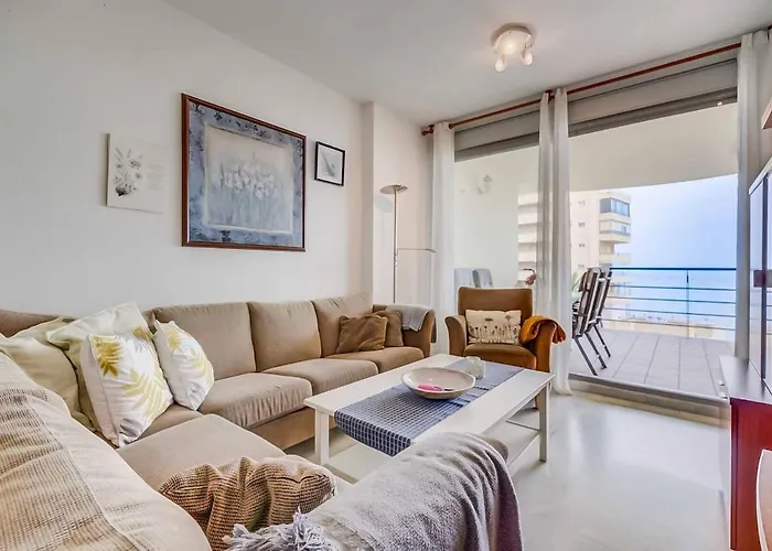 Apartment 132 - Charming With Sea Views, Fuengirola! Fuengirola