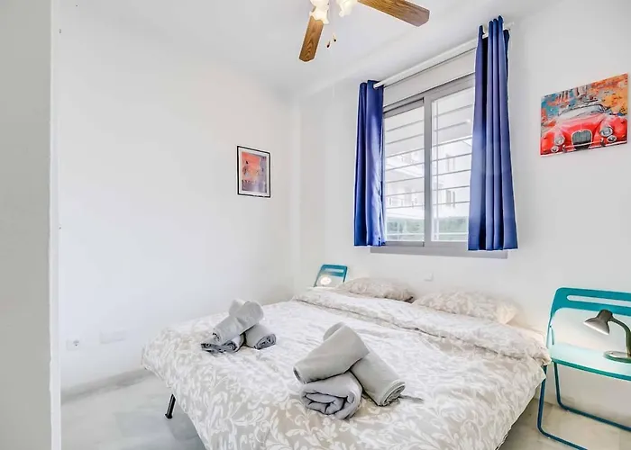 Apartment 132 - Charming With Sea Views, Fuengirola!