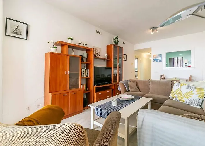 Apartment 132 - Charming With Sea Views, Fuengirola! Fuengirola